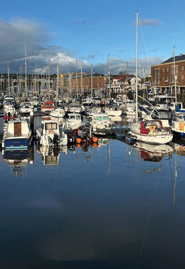 10 BEST Marinas to Live By
