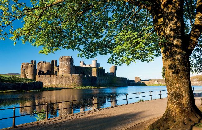 Cymru Castles, canals and coastal paths