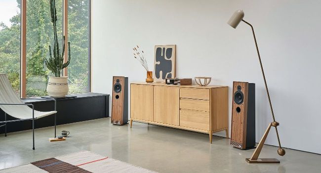 R710 STREAMING AMPLIFIER