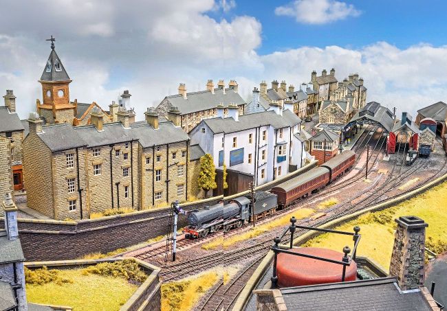ALTERNATIVE ALSTON