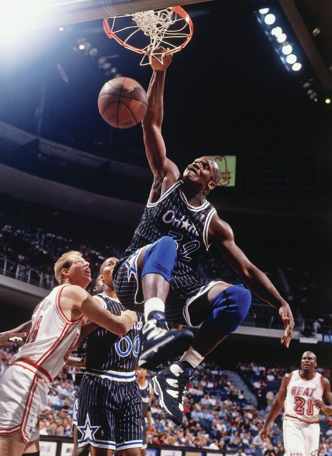 FLEER ULTRA: THE TRAILBLAZING 1990s INSERT MACHINE