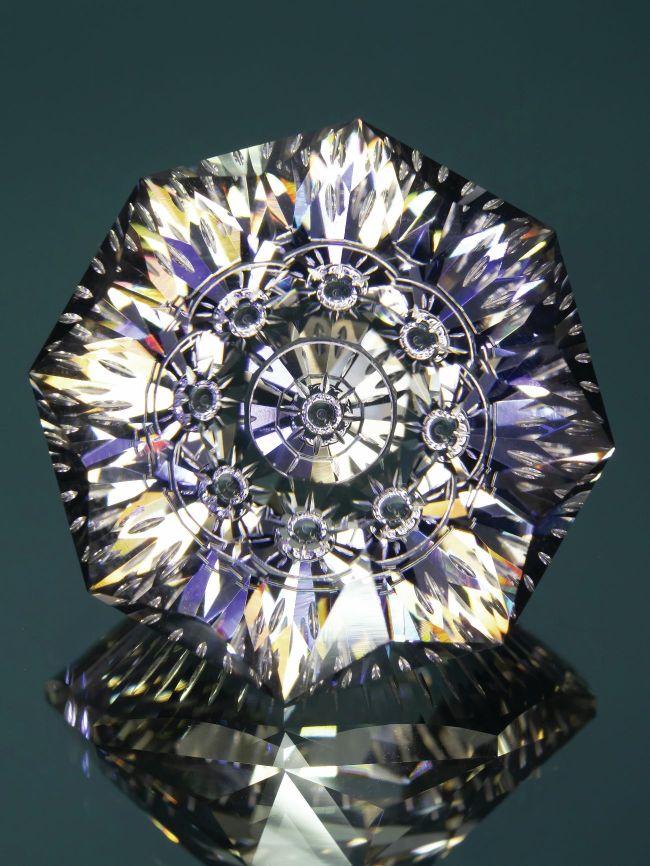 CUTTING COLORED GEMSTONES FOR Maximum Value