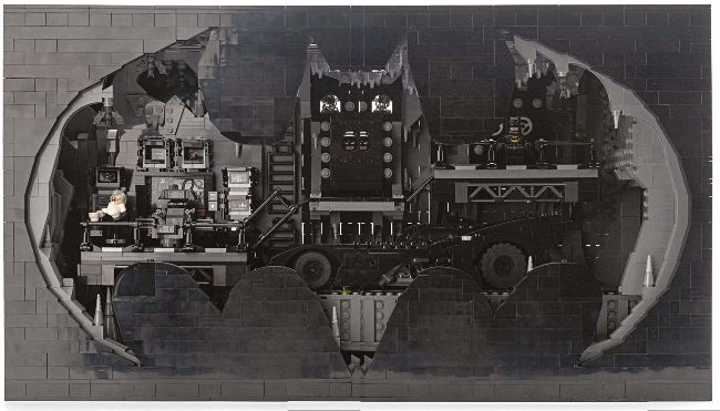 76252 BATCAVE – SHADOW BOX