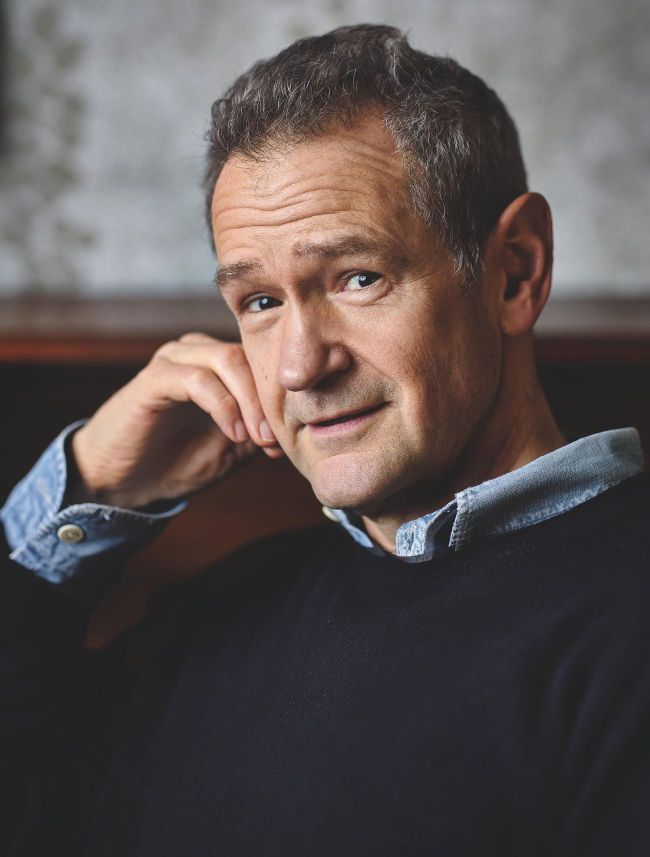Alexander Armstrong